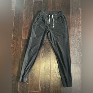 Men’s Small Black Vuori Meta Joggers READ DESC